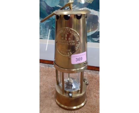 An miners M&O Type 6 Safety lamp, EcclesLocation: RAB 