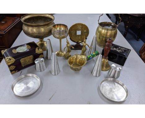 A mixed lot of Oriental items to include brass and other metalware figures, bowls, condiment set, along with a brass mounted 
