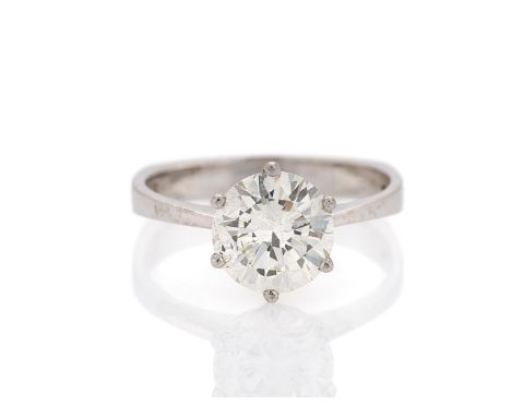 SOLITAIRE-RING. Herkunft: Deutschland. Material: 750/- Weißgold, Punze. Gesamtgewicht: ca. 4,0 g. EU-RM: 58. Diamanten: 1 Bri