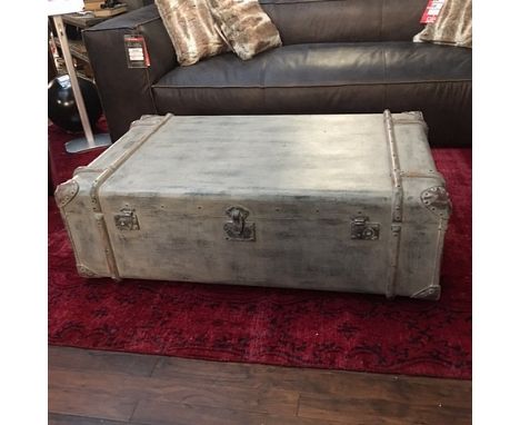 Globetrekker Airspace Coffee Table Large -Scrap Yard Grey 130 X 80 X 45cm  Harking Back To The Romantic Era Of Long Luxurious