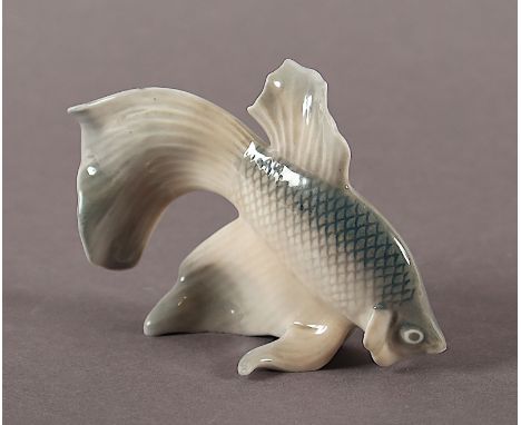 Goldfisch, farbig staffiert, H 6,5, Modellnr. 3064, Entwurf Platen Hallermundt, Royal Copenhagen, 20.Jh. 