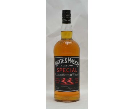 WHYTE &amp; MACKAY Special Blended Scotch Whisky, 40% volume, 1 litre 