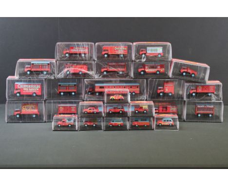 27 Cased Oxford Diecast Chipperfields Circus models to include CH016B Elephant Trailer, CH030 Bedford TK Fire Engine, CH006 C