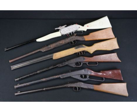 Six toy shotguns to include Lone Star, Diana and Daisy, all show rusting 