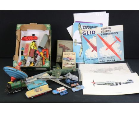 Mixed toys, books &amp; collectables to include a small quantity of mid 20th C play worn diecast models (featuring Dinky, Mat