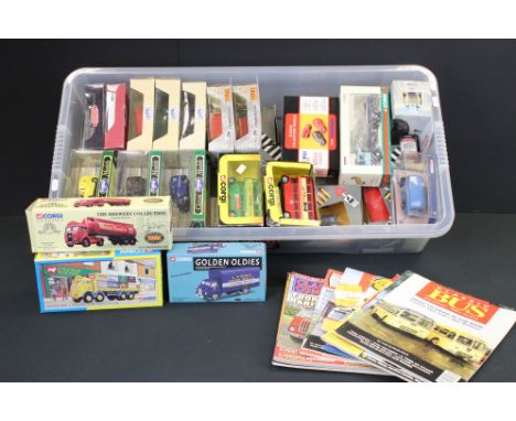 34 Boxed Corgi diecast models to include Corgi Classics Brewery Collection 27901, Inspector Morse 01803, Corgi Classics 09802