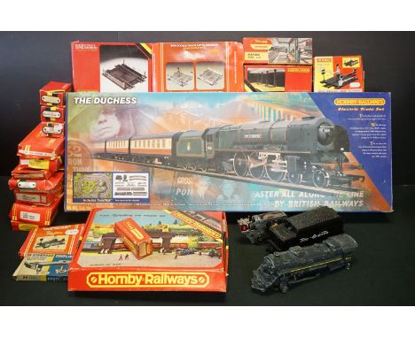 Boxed Hornby OO gauge R100 The Duchess electric train set complete with City of Hereford locomotive plus a quantity of Hornby