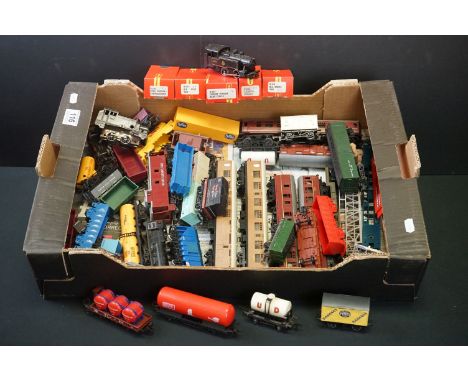Collection of OO gauge model railway to include 36 x items of rolling stock featuring mainly Triang with Peco, Lima etc plus 