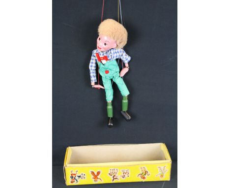Boxed Hansel Pelham Puppet, gd overall condition with strings appearing gd 