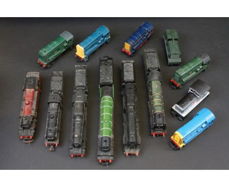 13 OO gauge locomotives to include Hornby, Lima &amp; Airfix featuring Hornby Dublo 2-8-0LMS in black, Airfix Royal Scot etc 