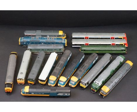 17 OO gauge Diesel locomotives and railcars to include Lim and Hornby examples featuring Lima Meld, Hornby InterCity etc 