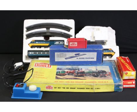 Quantity of OO &amp; Hornby Dublo model railway to include Dublo 2021 The Red Dragon Passenger Train set with Cardiff Castle 