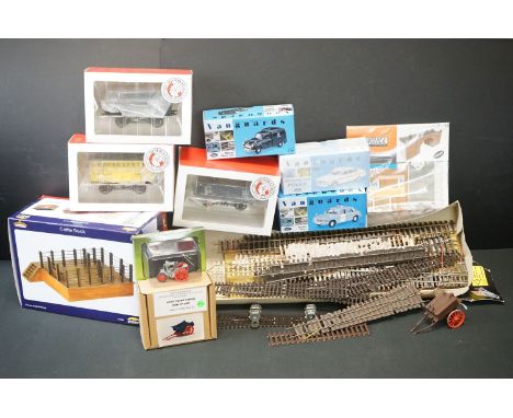 Three boxed Minerva Model Railways O gauge items of rolling stock, a boxed Bachmann OO gauge Scenecraft 47-003 Cattle Dock, 3