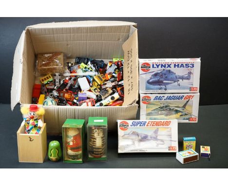 Three boxed &amp; sealed 1/72 Airfix plastic model kits to include Super Etendard, BAC Jaguar GR1 &amp; Lynx HAS3 plus a quan