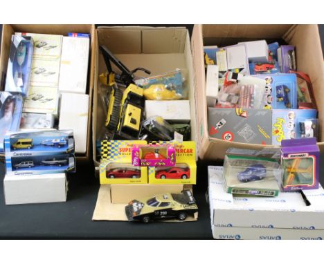 Around 85 Boxed diecast models to include Vanguards, Atlas Editions, Matchbox, Corgi, Lledo, Cararama, Triang Minic, etc (die