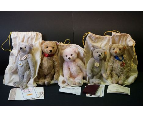 Five Steiff teddies, all in Steiff bags, to include 001666 Classic 1905 bear with Skizzenbuch, 420467 Club Edition 2005 with 