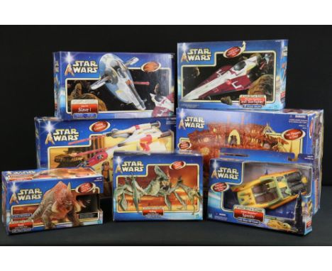 Star Wars - Seven boxed Hasbro Attack Of The Clones sets to include Republic Gunship, Geonosis Battle Arena, Jedi Star Fighte