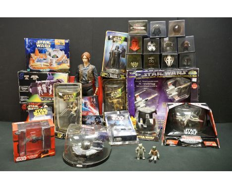 Star Wars - 26 Star Wars figures &amp; collectibles to include 2 x original figures (Klaatu &amp; Teebo), 1 x boxed Jakks Pac