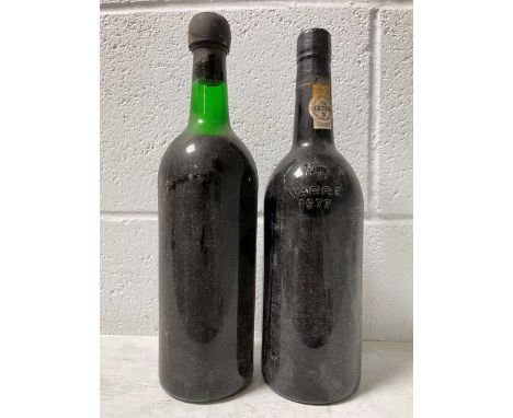 Warre's Vintage Port 1970, 1 bottle and 1977, 1 bottle (2)