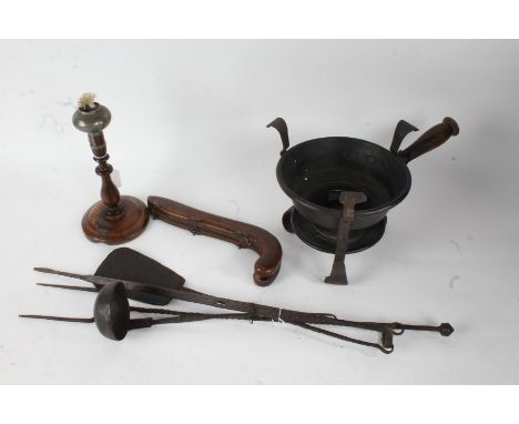 Mixed metal and wooden ware, to include an iron ladle, toasting fork, a treen and pewter oil lamp etc., (qty)