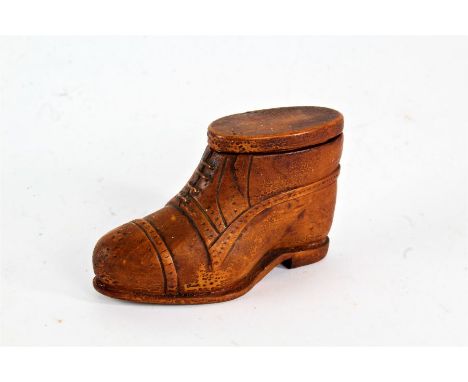19th century novelty snuff box, in the form of a shoe, with lift up lid, 10cm long
