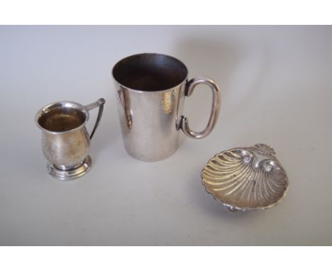 A Victorian silver trinket dish, by Fenton Brothers, Sheffield 1888, of scallop form on three bun feet, with a George VI silv