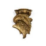 A CONTINENTAL CARVED GILTWOOD WALL BRACKET, PROBABLY GERMAN, LATE 18TH CENTURY