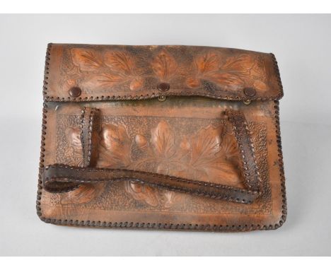 A Vintage Tooled Leather Ladies Handbag Decorated in Relief with Oak Leaves and Acorns, 27cms Wide 