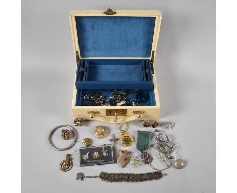 A Vintage Jewellery Box Containing Costume Jewellery 