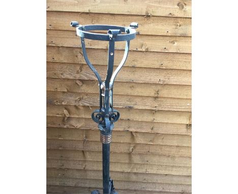 Wrought Iron Ornate Victorian Extending Oil Lamp Holder, Approx measurements: Height 52 Inches (unextended), Width (Widest Po