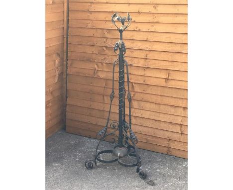 Wrought Iron Victorian Extending Oil Lamp Holder, Approx Measurements: Width (widest Point) 22 Inches  Height (Unextended) 54