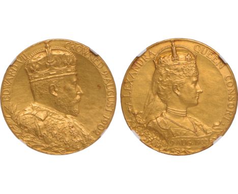 Commemorative Medals, Edward VII, small gold medallion for the Coronation, 1902, by de Saulles, crowned bust of king r., rev.