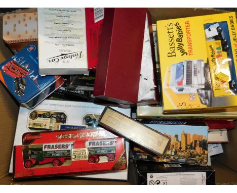 Lledo Days Gone By die cast vintage trucks, motorcars and sundry vehicles, all boxed, and further die cast vehicles including