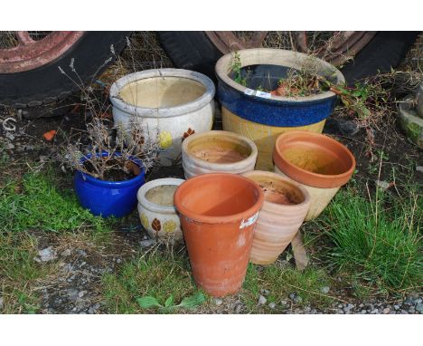 Quantity of terracotta and glazed garden pots