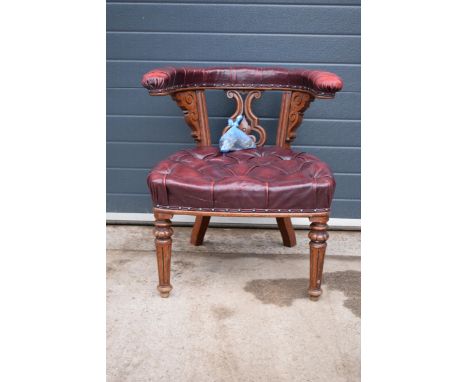 Late Victorian / early Edwardian gentleman's Chesterfield style Captain's chair / library chair with button back leather upho