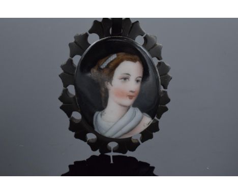 Victorian jet pendant with a portrait. 6.5cm tall. 