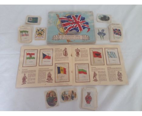 A collection of vintage silk cigarette cards to include BDV ( Godfrey Phillips ) and Kensitas ( J.Wix ) - Flags, ceramic art,