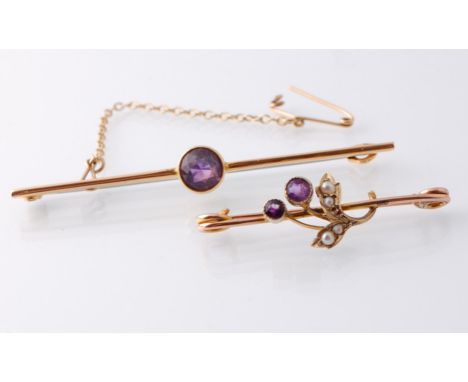 Two gol and amethyst bar brooches. A hallmarked 9ct gold Edwardian amethyst and pearl bar brooch pin. Hallmarked Chester 1906