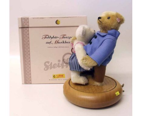 Steiff dancing teddy bears with musical movement, limited edition of 2500. "Condition report: see terms and conditions"