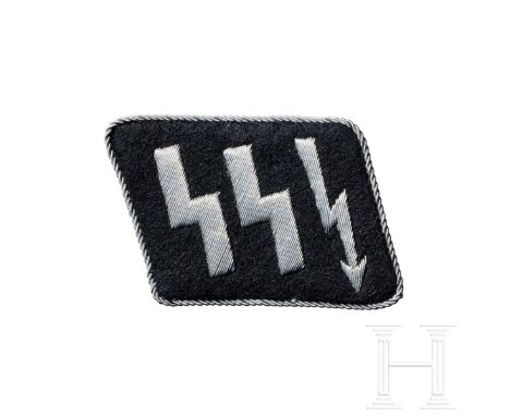 A Single Runic Collar Tab for SS-VT Signals Officer  Black cloth backing, right tab with silver-aluminum embroidered runics a