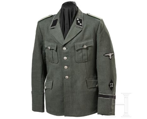 Feldbluse M 38 für einen Untersturmführer des SD  Eigentumsstück aus feldgrauer italienischer Gabardine mit feldgrauen Knöpfe