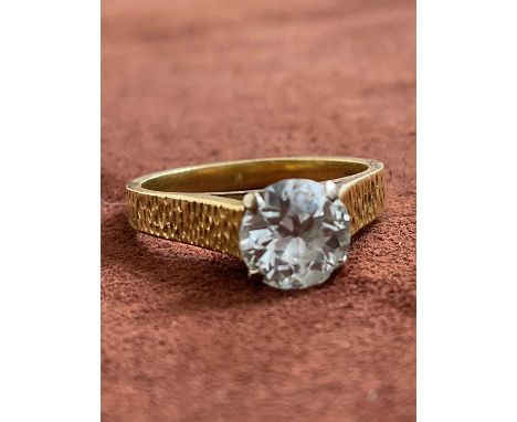 An 18ct yellow gold diamond solitaire ring with four claw set round brilliant cut stones weighing approx. 1ct, size L, approx