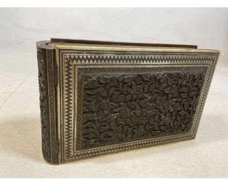 A late 19th century Vizagapatam photograph album part filled with portrait images, length 25.5cm APHA ref 8NG6642G