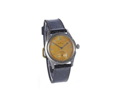 GENTLEMAN'S ZENITH STAINLESS STEEL MANUAL WIND WRIST WATCHlate 1940s, the round dial with luminous Arabic numerals bordered i