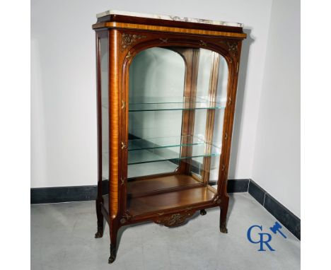 Display cabinet in LXVI style with bronze fittings. period 1900-1920 Mahogany and rosewood veneer, violet breccia marble. Sig