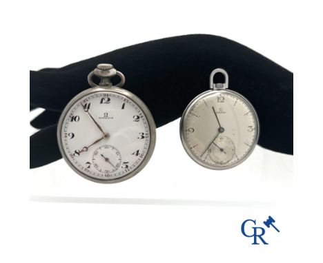 Timepieces: Oméga Genève: Lot consisting of 2 pocket watches, one in silver (800°/00) (48 mm.) and another in metal (45 mm.)(