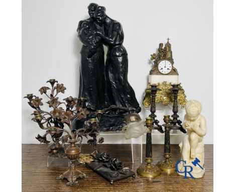 Beautiful lot of brocante. 3 pairs of candlesticks, a bronze and marble clock, an alabaster statue, an art deco desk lamp and