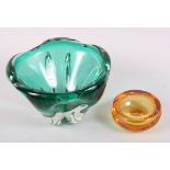 A 1960s art glass bowl, 8" dia, and a smaller Whitefriars amber glass bowl, 4" dia