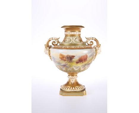 A FINE ROYAL WORCESTER TWO-HANDLED VASE, PAINTED WITH HIGHLAND CATTLE BY HARRY STINTON, 1911, painted to the front with three