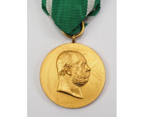 Sachsen-Altenburg: Medaille zum 50-jährigen Regierungsjubliäum, in Bronze.Bronze vergoldet, am Bande.Zustand: I-II